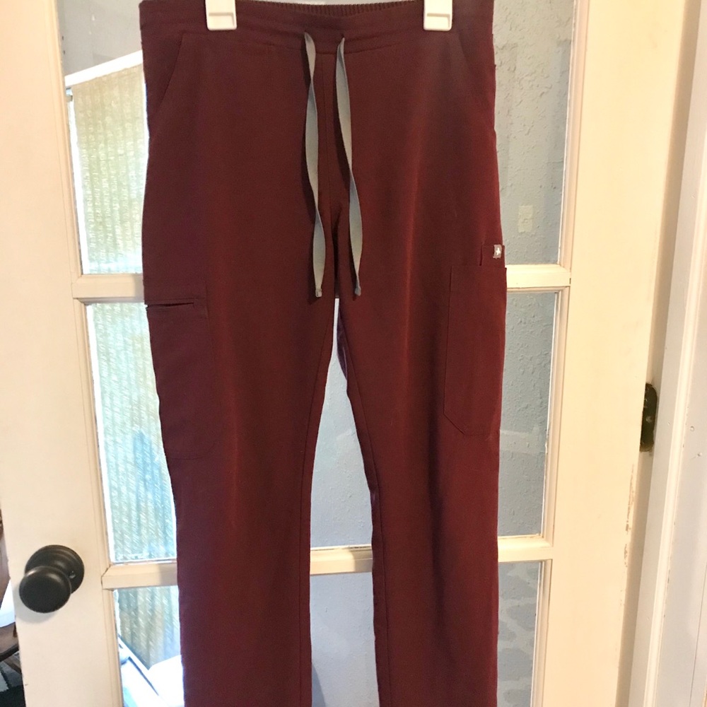 SOLD Zola Skinny Figs